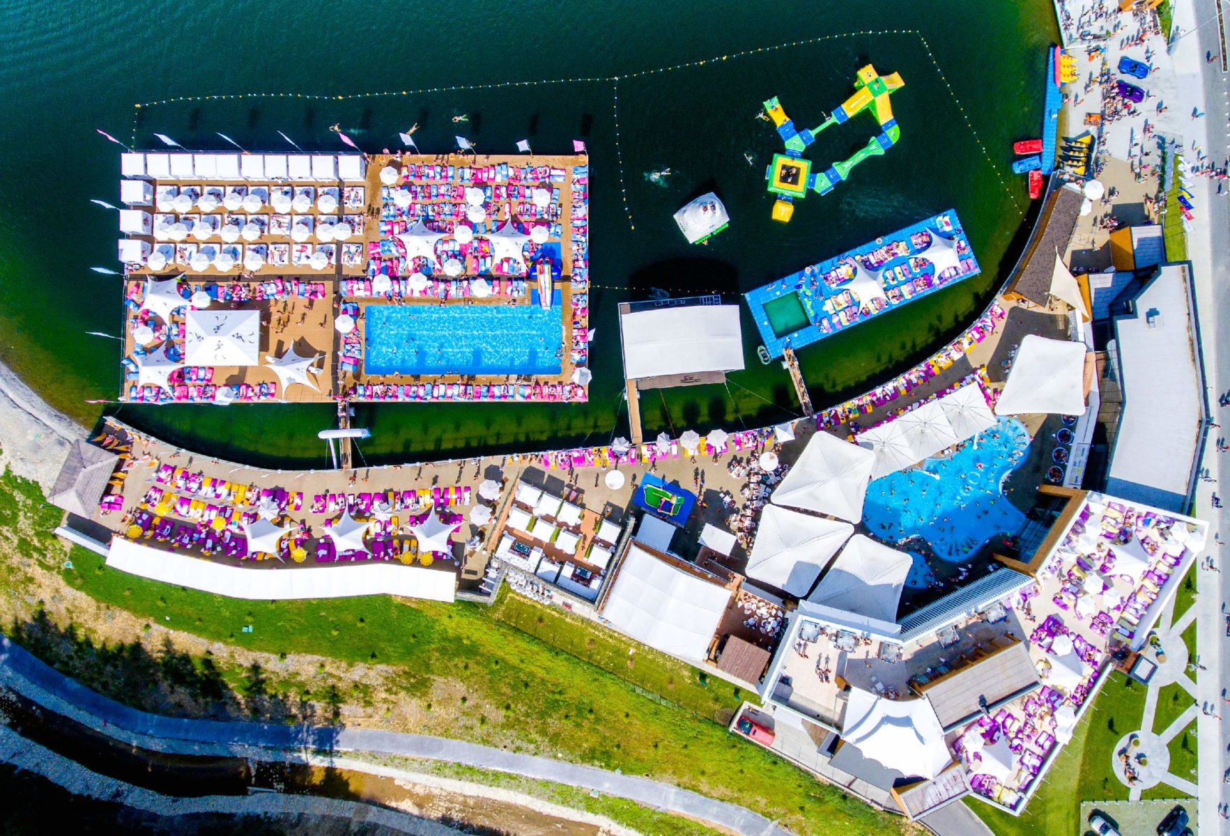 Галерея будівництва VODA club: від проєктування до відкриття