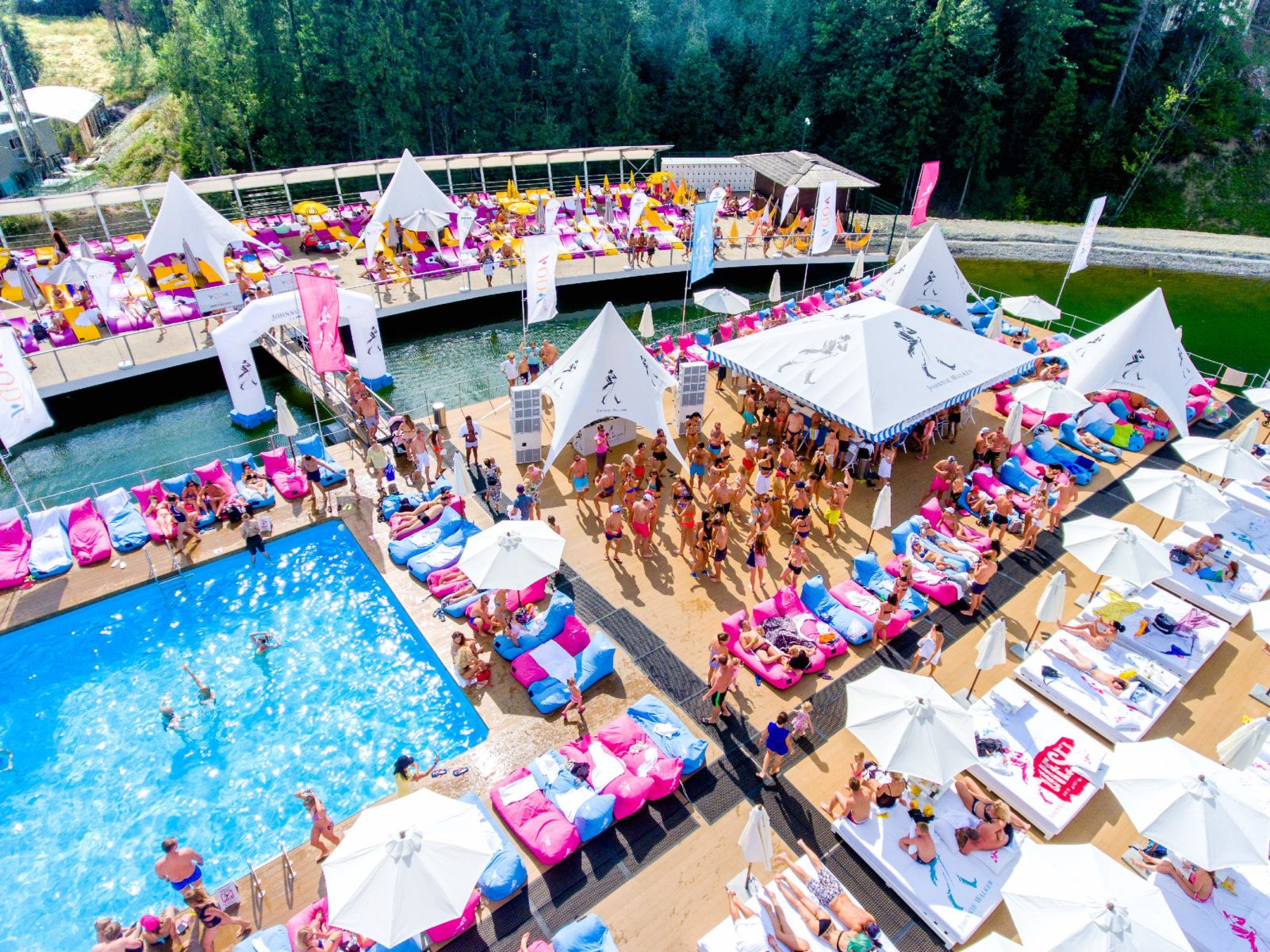 Галерея будівництва VODA club: від проєктування до відкриття