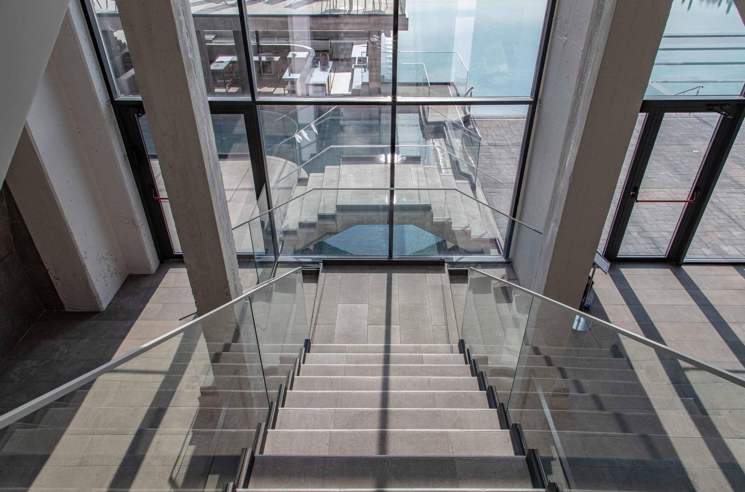 Термальний курорт у деталях: Фото басейнів та інфраструктури