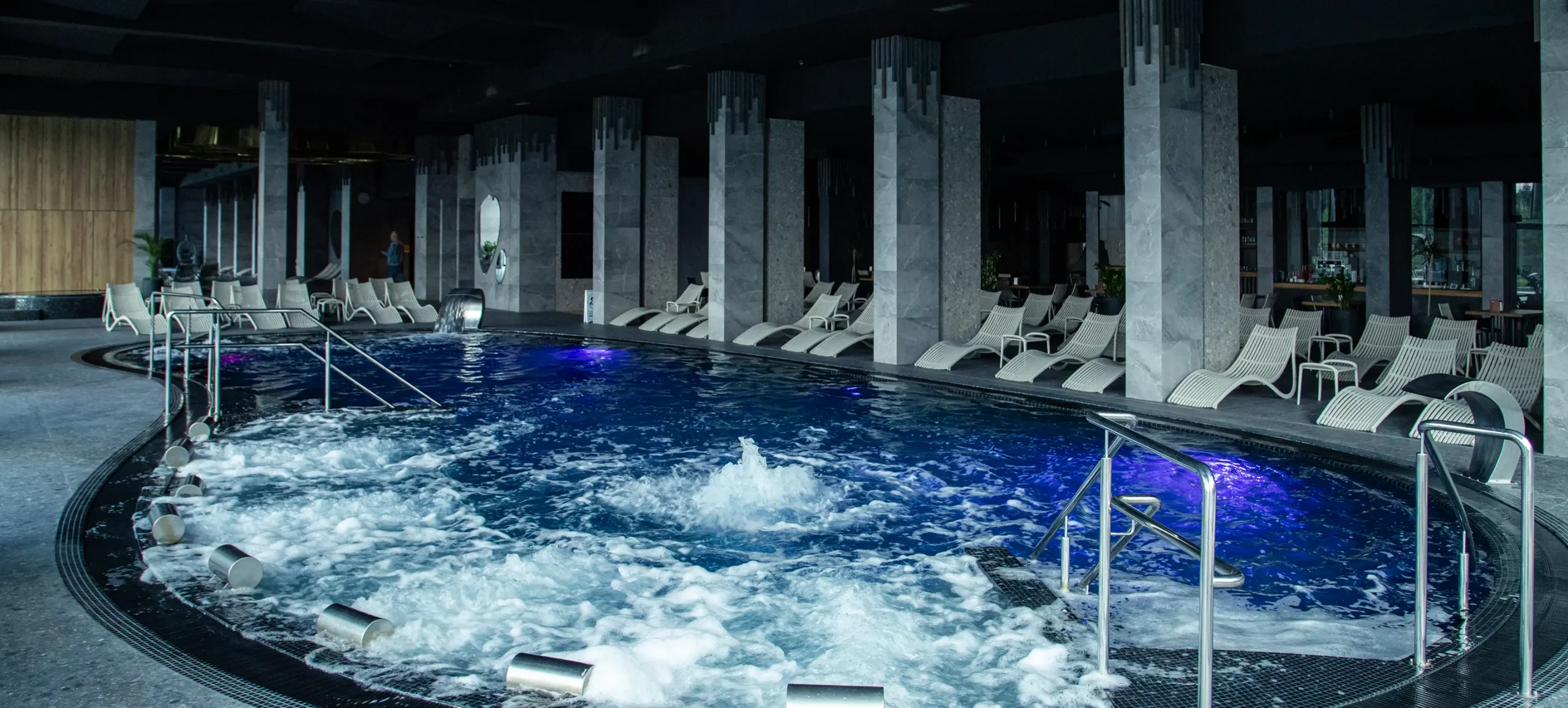 Будівництво комерційних басейнів «під ключ» для бізнесу