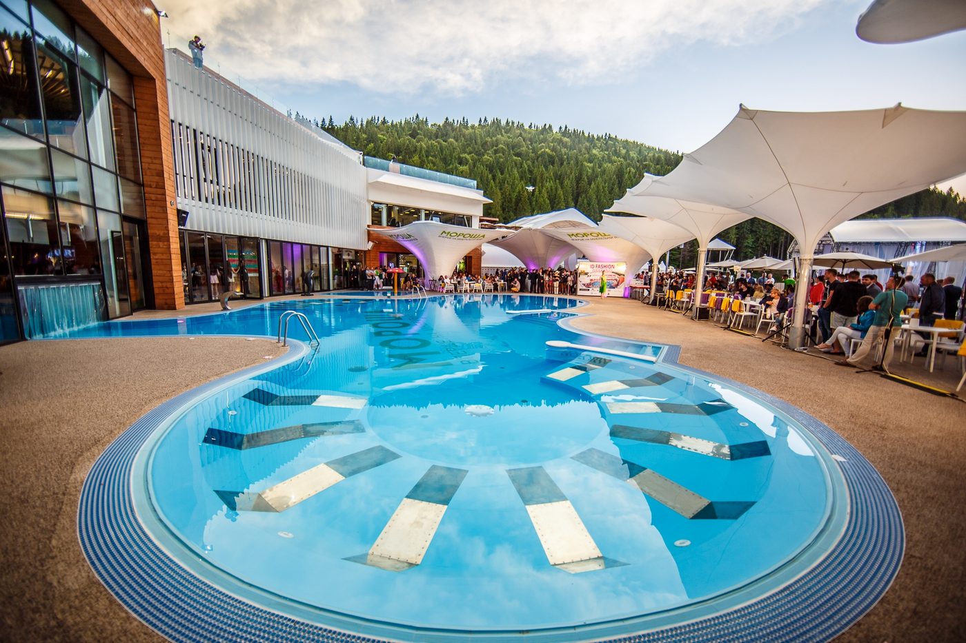 Галерея будівництва VODA club: від проєктування до відкриття